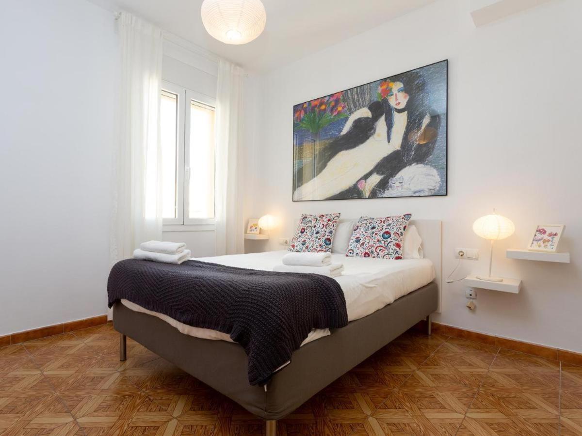 Click&flat Fira Castelao *