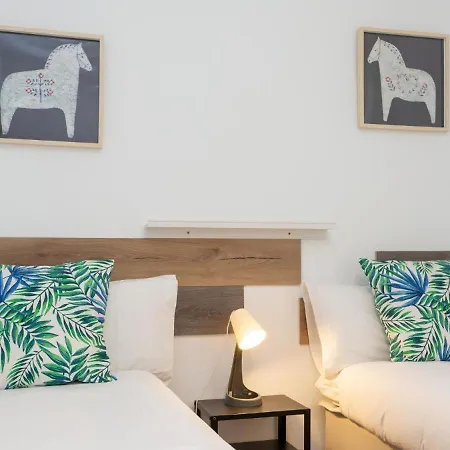 Click&Flat Fira Castelao Appartement L'Hospitalet de Llobregat Buitenkant foto