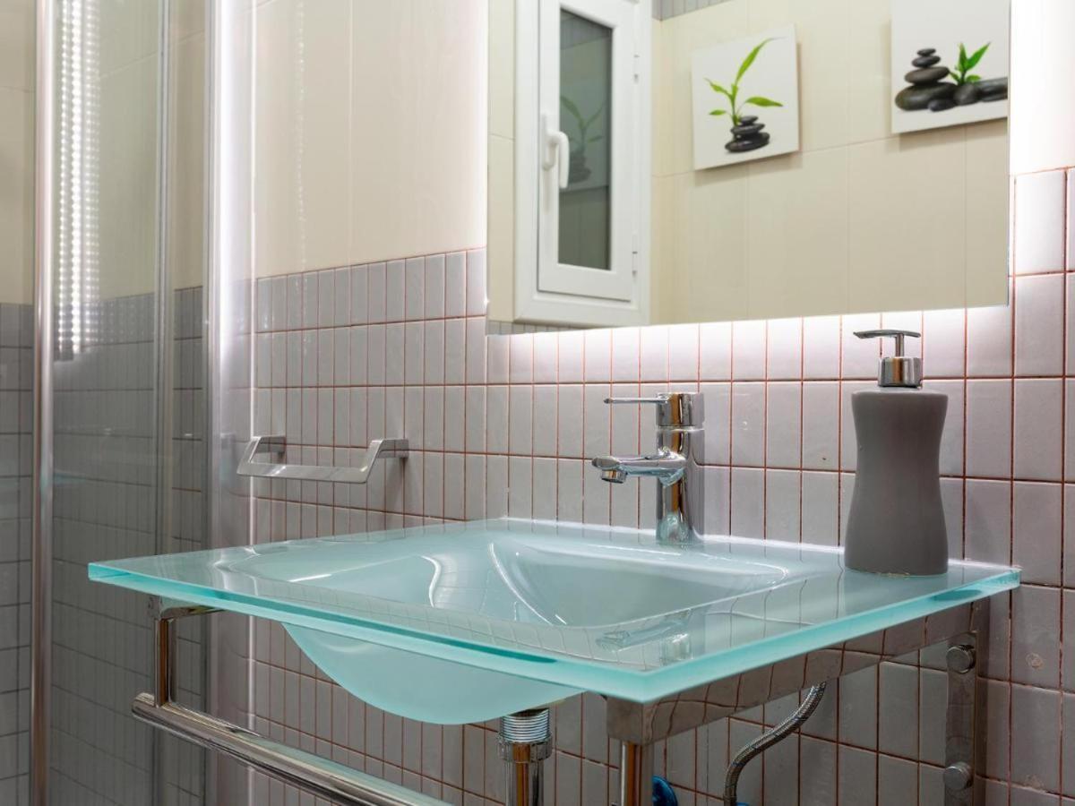 Apartment Click&flat Fira Castelao